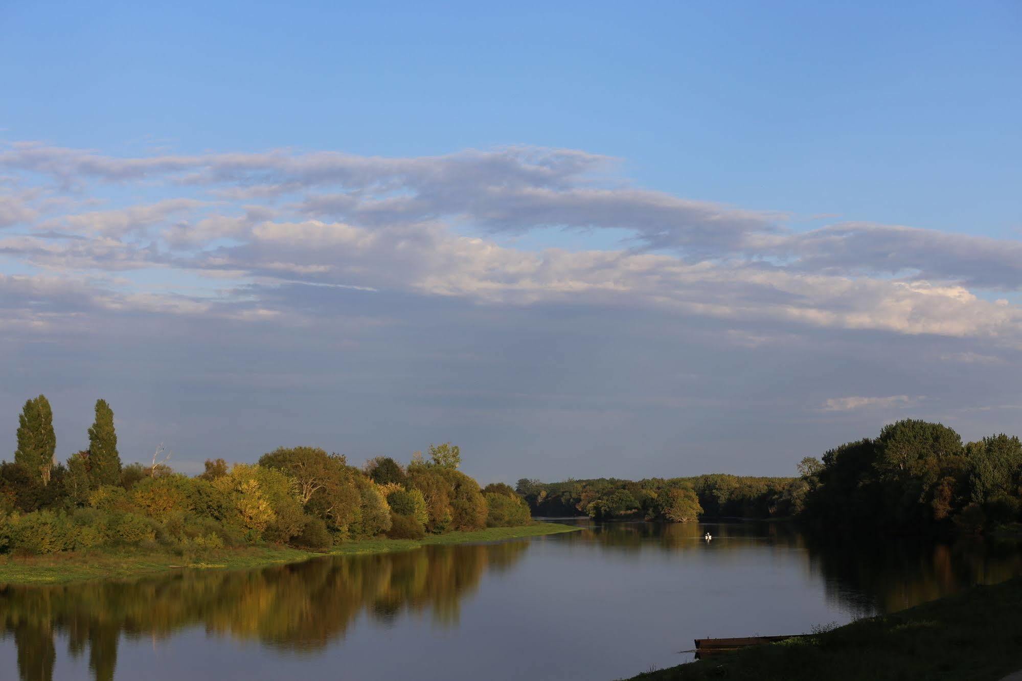Domaine Du Heron Шинон Екстериор снимка