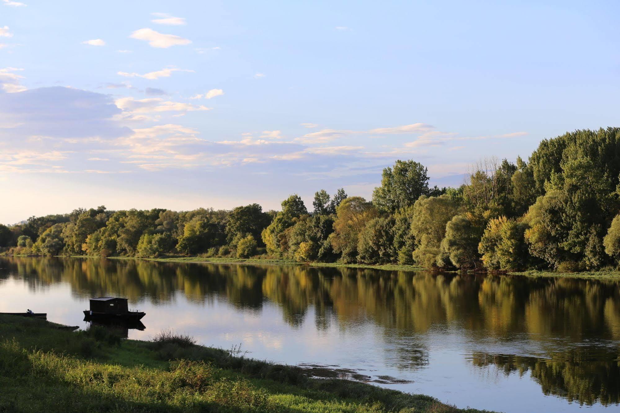 Domaine Du Heron Шинон Екстериор снимка
