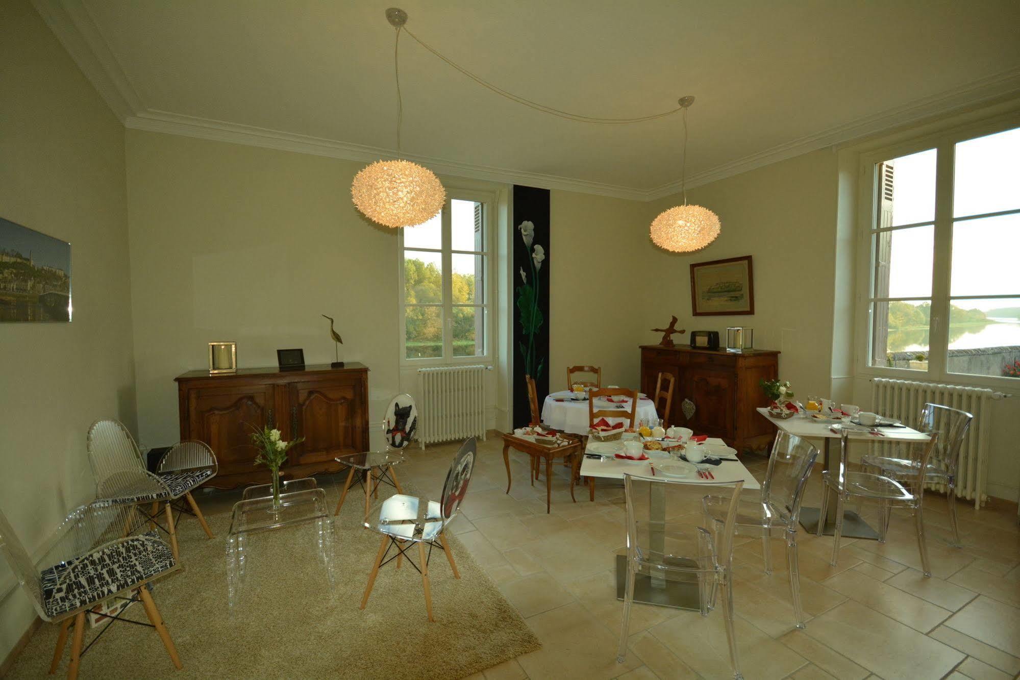 Domaine Du Heron Шинон Екстериор снимка